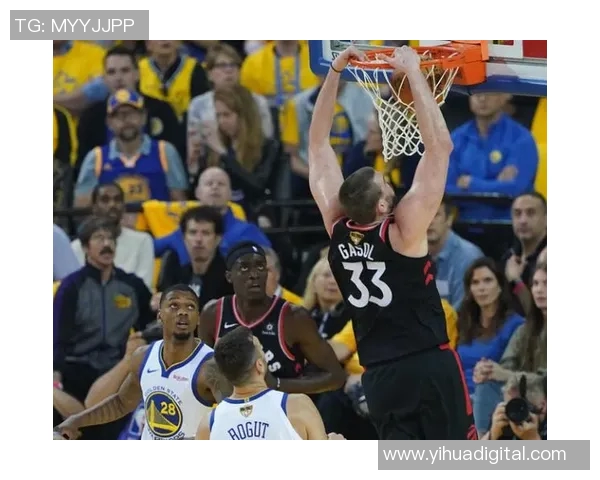 休斯顿火箭队乔克·兰代尔三分命中率飙升，蜕变为空间型五号位！马克·加索尔式逆袭再现